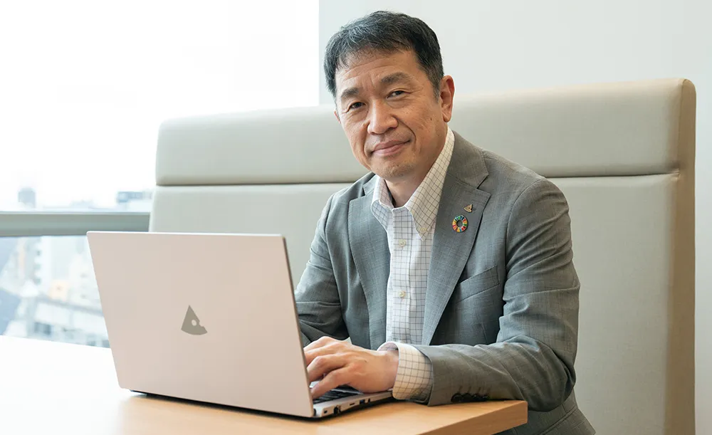 代表取締役社長 軣 秀樹